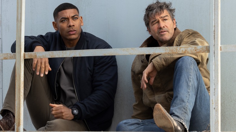 John Stewart (Aaron Pierre) and Hal Jordan (Kyle Chandler) sat down in Lanterns