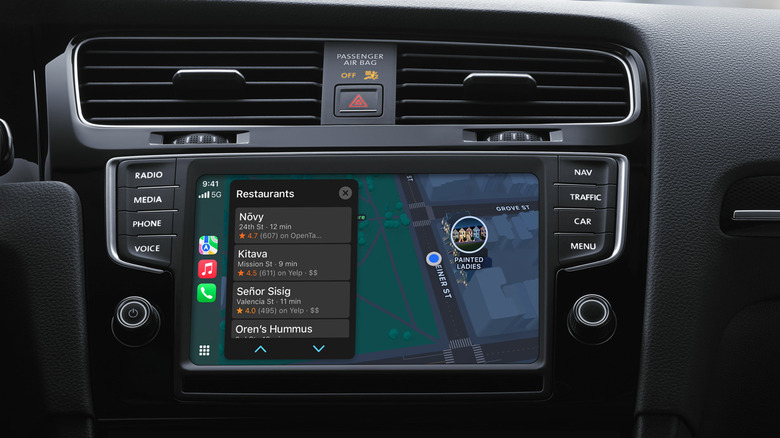 Restaurants shown in Apple Maps.