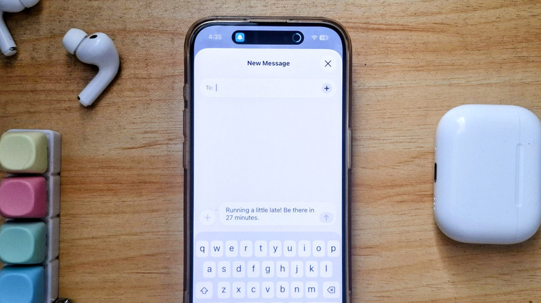 iPhone showing shortcut for running late message
