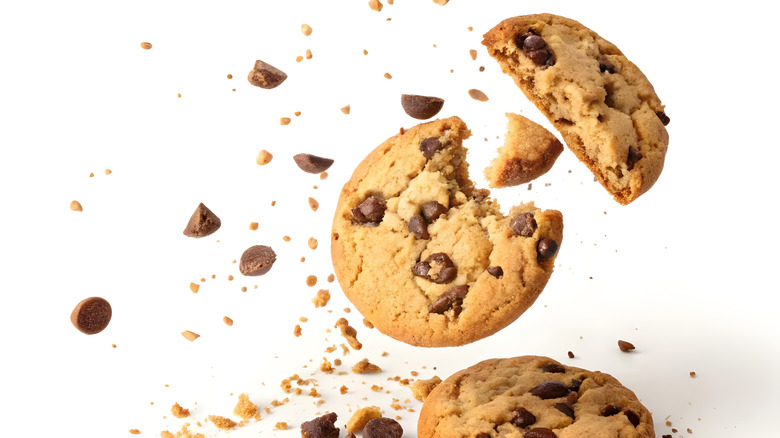 Crumbly chocolate chip cookies