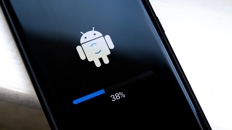 Android phone update installing on a smartphone