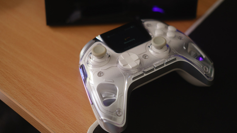 ManbaOne on desk