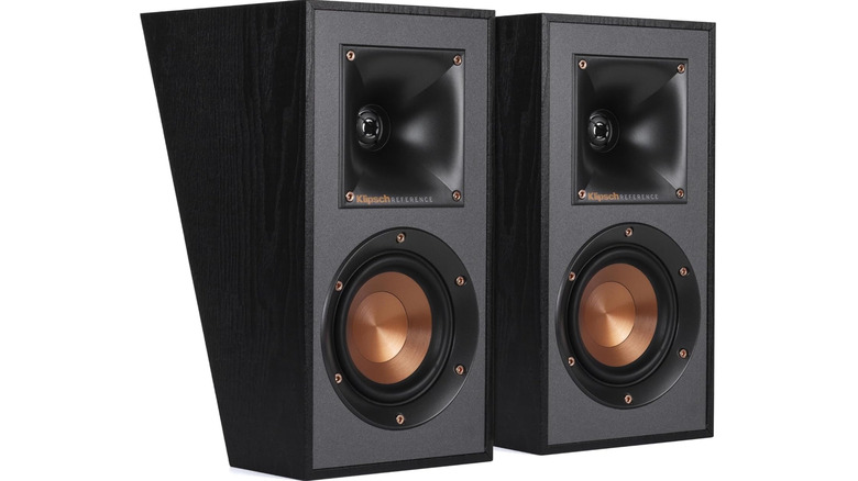 A pair of Klipsch R-41SA speakers