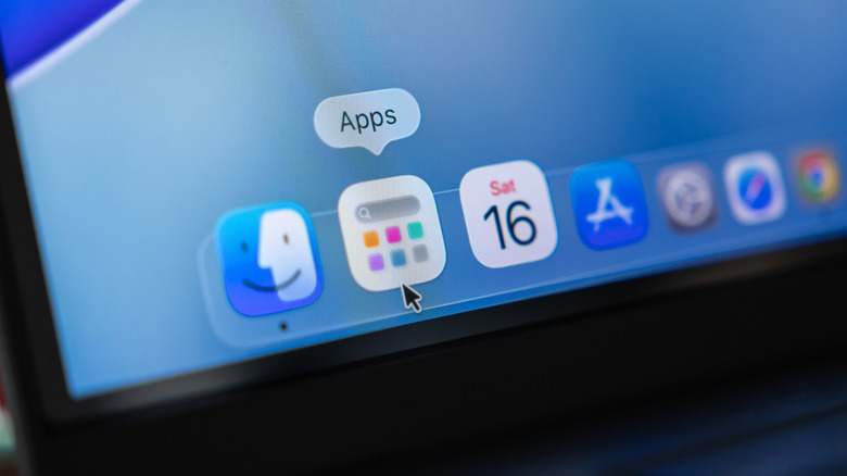 Cursor placed over macOS Apps icon