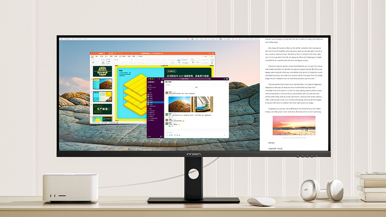 Innocn 40C1U Ultrawide Monitor displaying multiple productivity apps side by side.