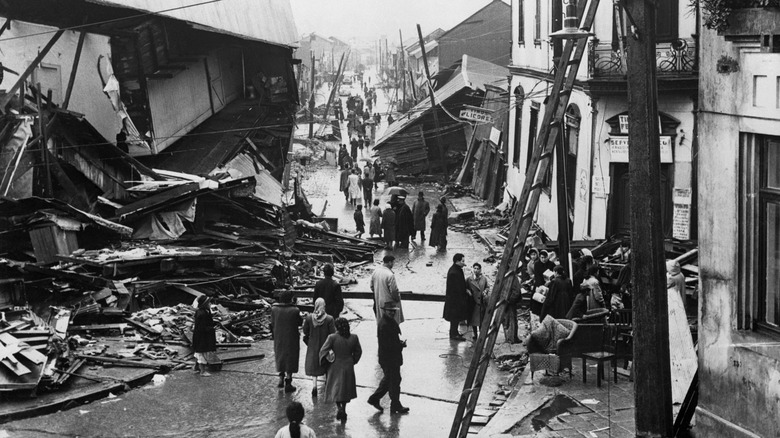 Damage from 1960 Valdivia earthquake