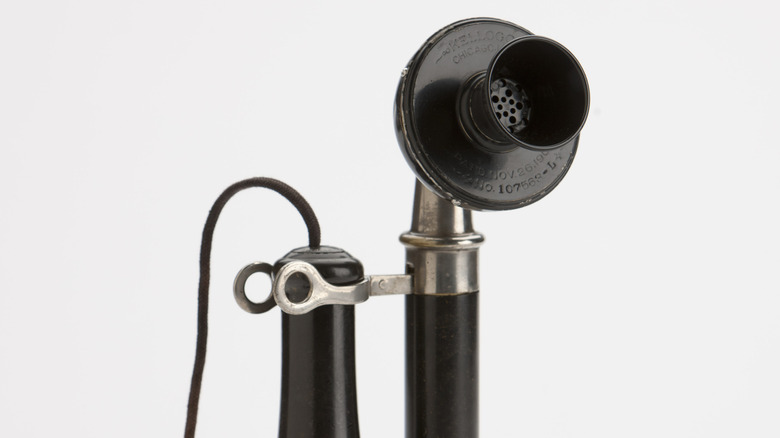 Kellogg candlestick telephone