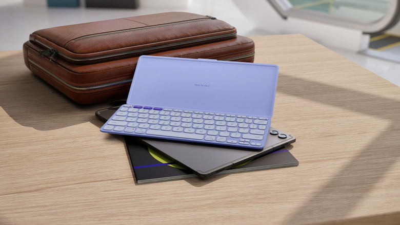 The Logitech Keys-2-Go 2 keyboard.