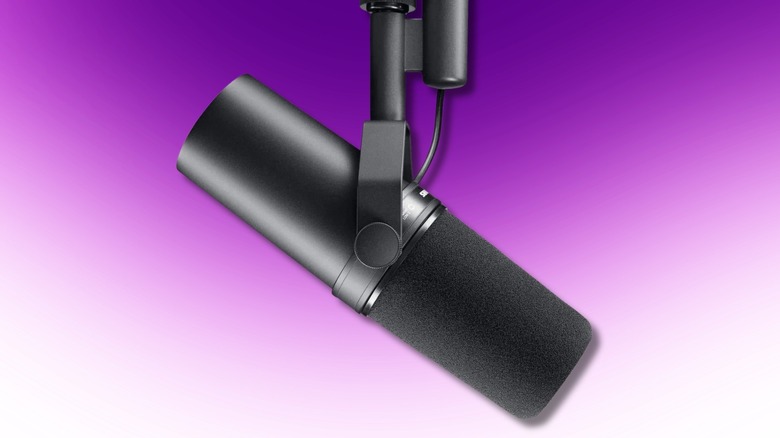 Shure SM7B on a purple gradient background