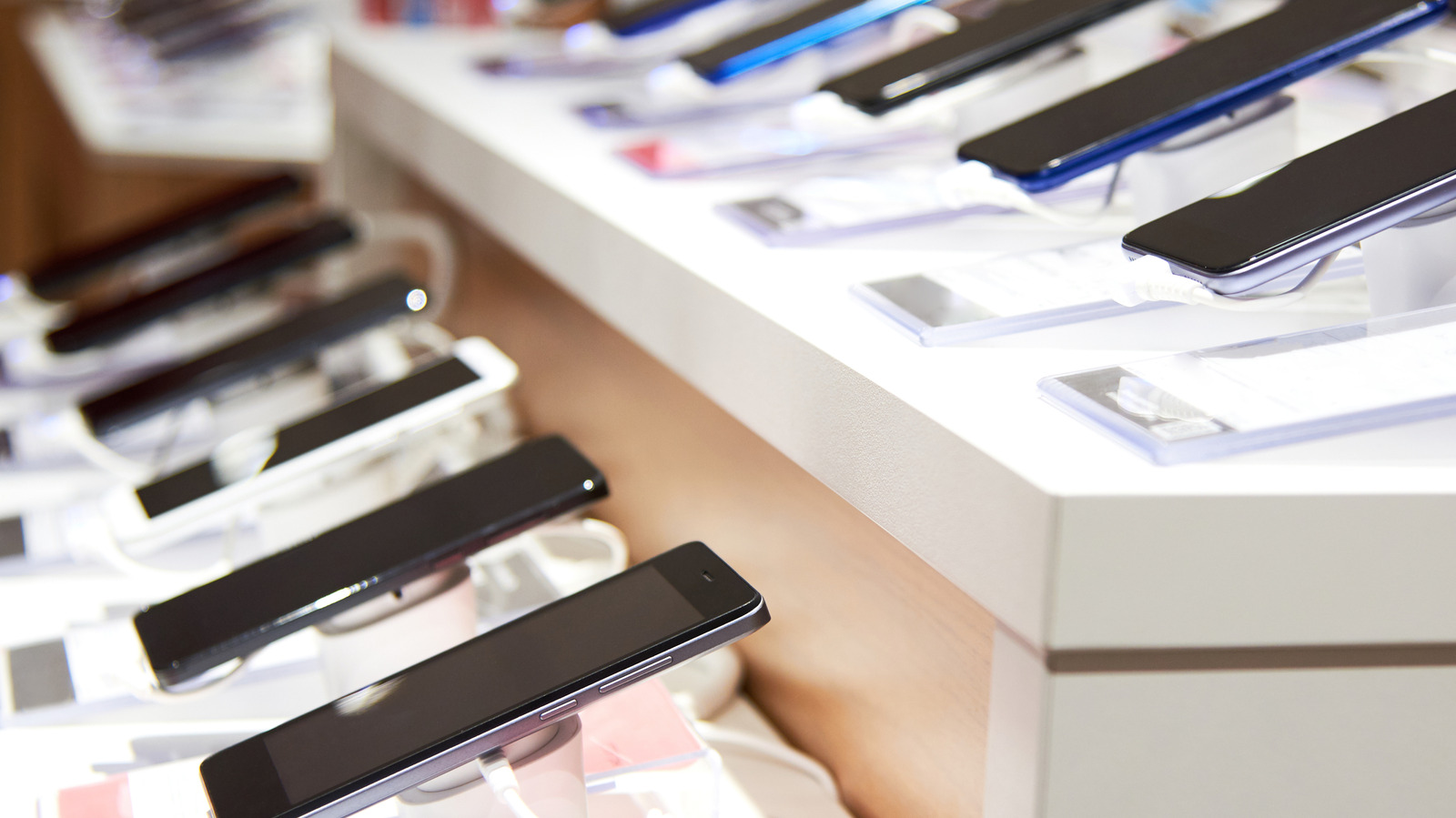 5 Popular Smartphones With Deep Discounts In August 2026