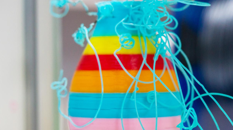 A failed multicolor vase 3D print