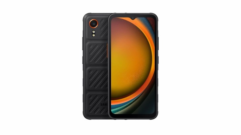 The Galaxy XCover 7 looks like it has a phone case installed into the phone itself