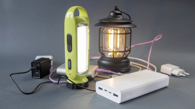 USB-powered camping light and lantern connected to a power bank.