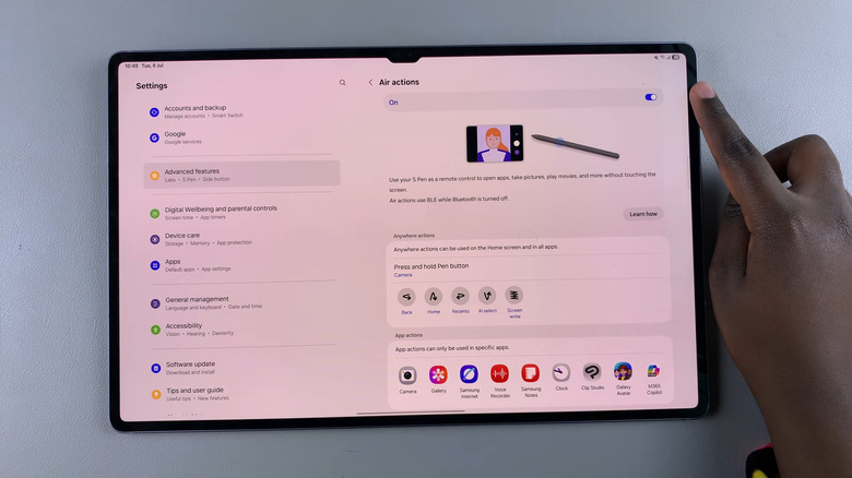 Samsung Galaxy Tab showing Air actions menu