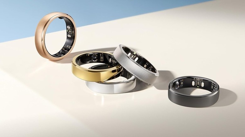 RingConn Gen 3 smartwatch styles together in product image.