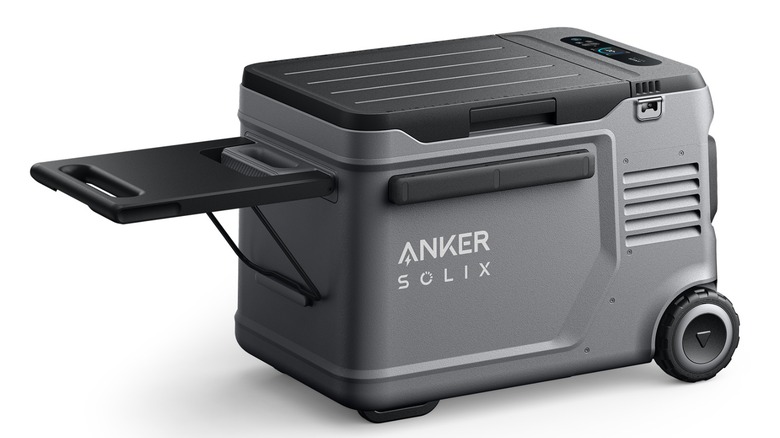 Anker Solix EverFrost 2 Electric Cooler product photo showing an extended handle