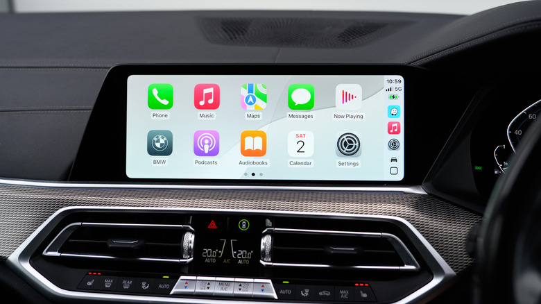 Apple CarPlay Interface in a BMW 330e Interior