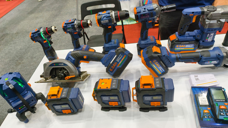 Cordless power saws with other power tools on display
