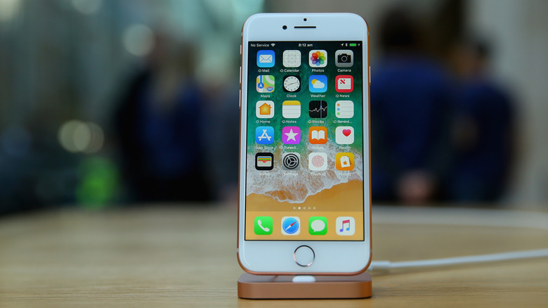 iPhone 8 and 8 Plus displayed at an Apple Store