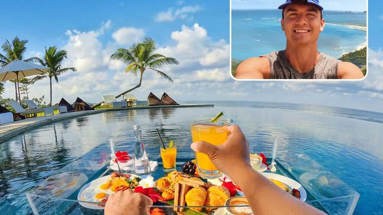 A man using the Insta360 GO 3S to take simulaneous hands-free photos of himself