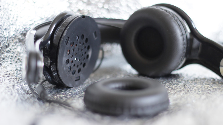 A pair of broken headphones.