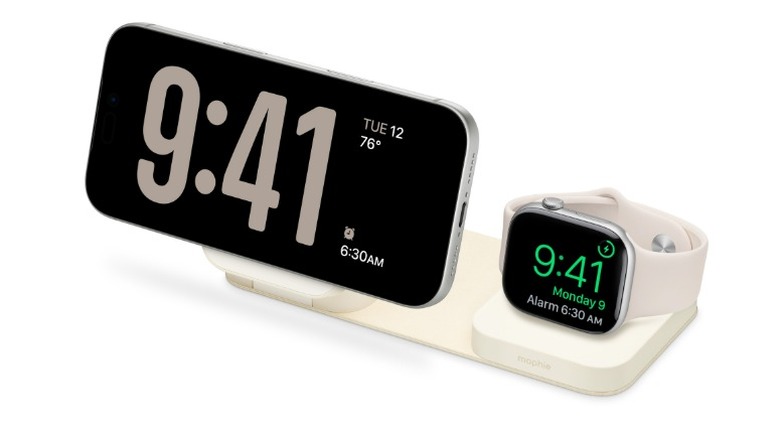 A product render of the Mophie Roam 3-in-1 Travel Charger.