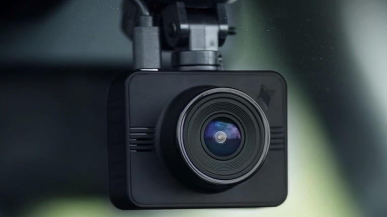 Nexar Beam dash cam installed inside a car