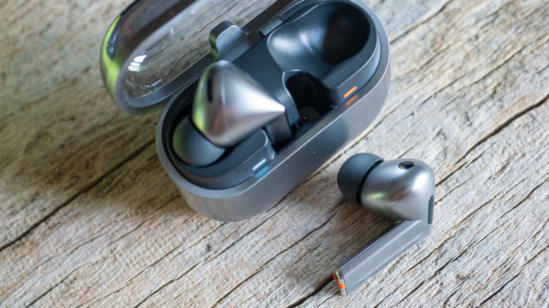 The Samsung Galaxy Buds 3 Pro by their case