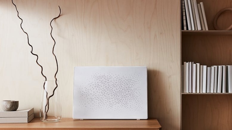Sonos picture frame speaker product displayed