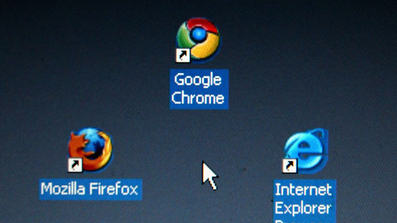 Desktop showing old Internet Explorer, Chrome, and Firefox browser icons