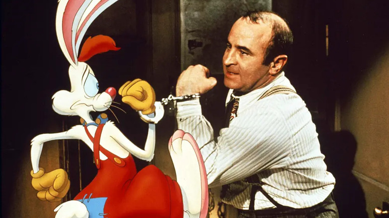 Valiant and Roger Rabbit handcuffed together in "Who Framed Roger Rabbit"