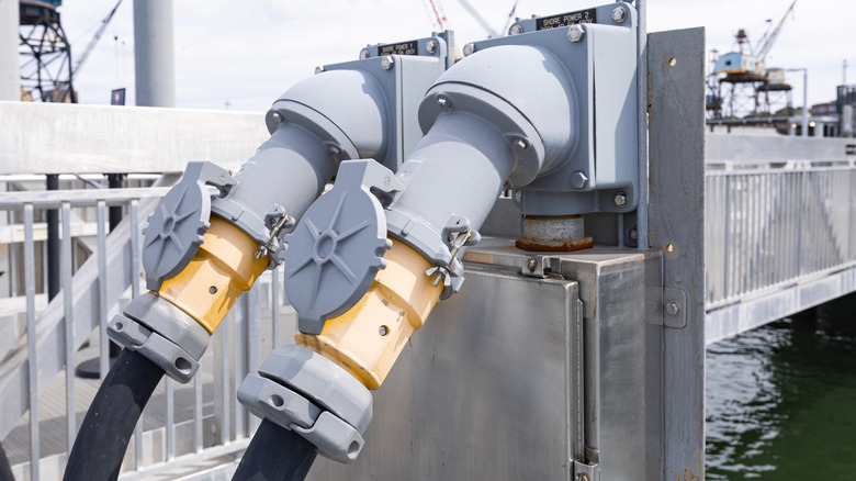 Large power supply connectors at port
