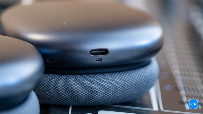 USB-C port on the AirPods Max 2