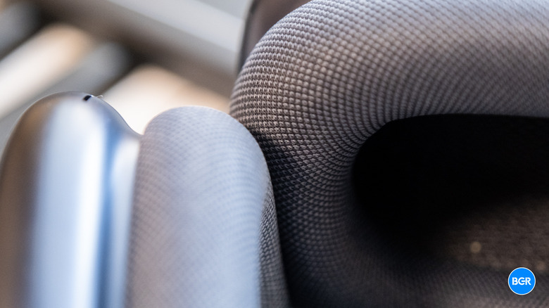 Earcup padding of the AirPods Max 2