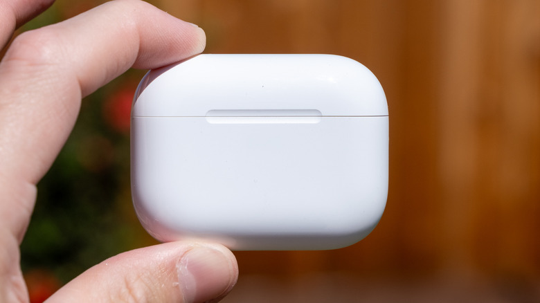 Charging case of the AirPods Pro 3