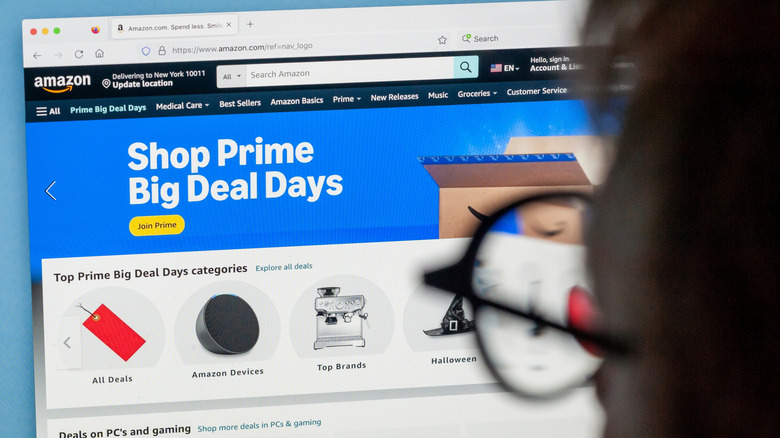 Someone shopping an Amazon Prime Day members event on the website.