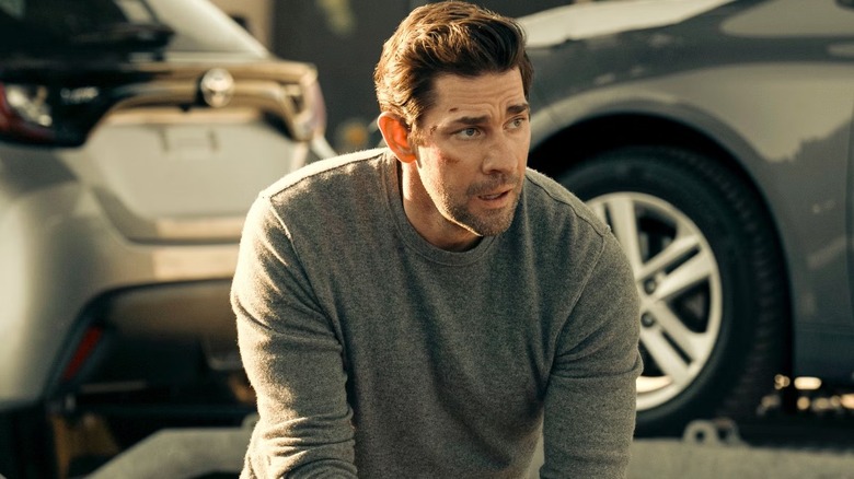 Jack Ryan with a cut forehead in Jack Rya