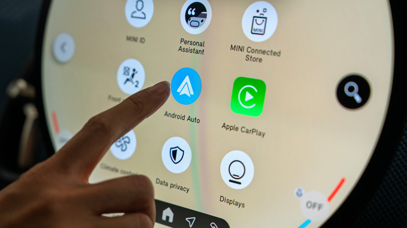 bgr.com - Joshua Hawkins - Android Auto Users Are Experiencing A Frustrating Bug - But You Can Fix It