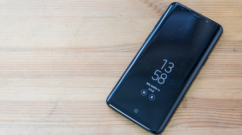Always On Display on Samsung phone
