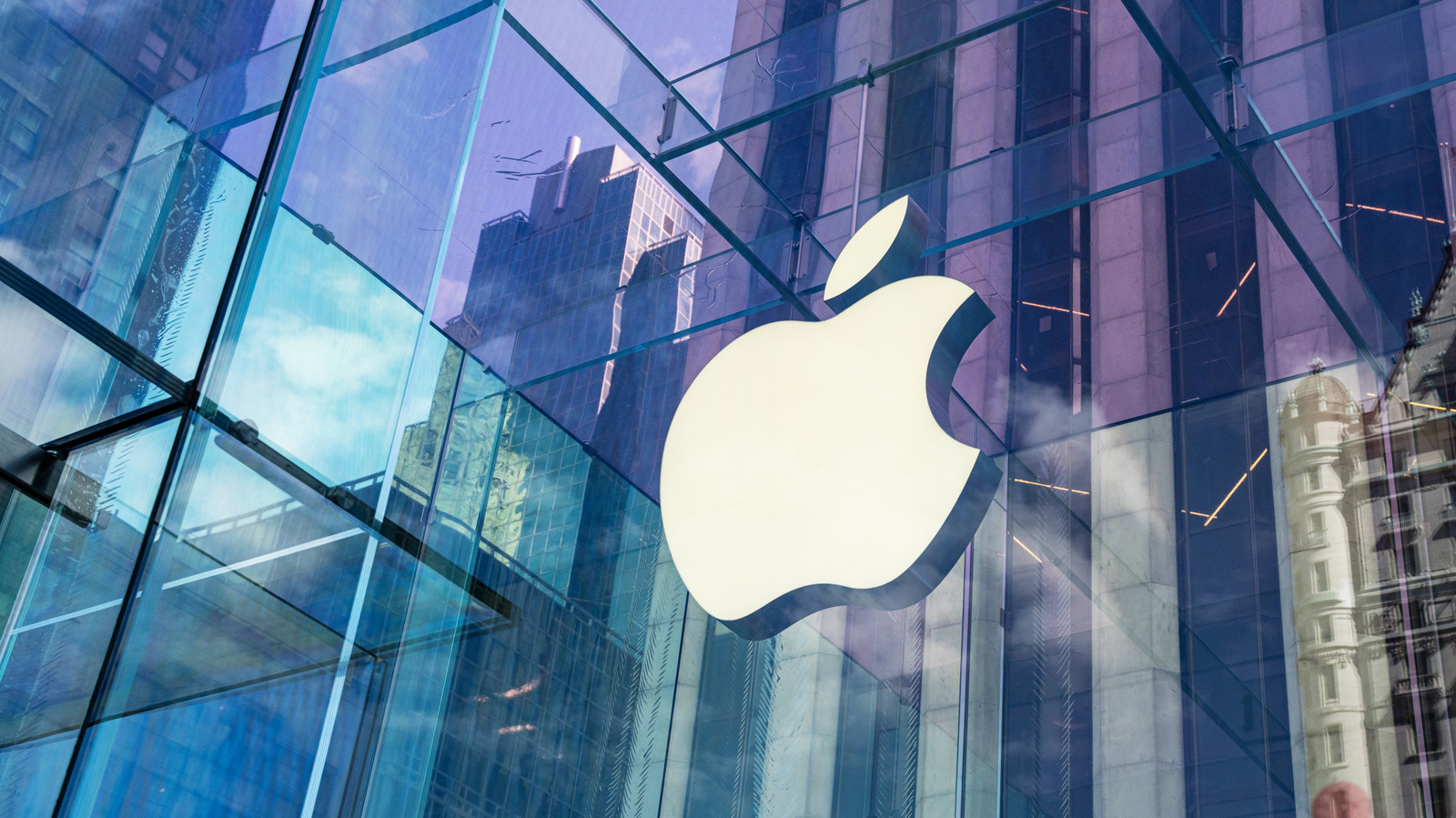 Apple And Google Circle  Billion Deal For Custom Gemini Model To Power Siri Overhaul – BGR