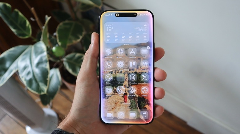 Siri's Apple Intelligence UI for iOS 26