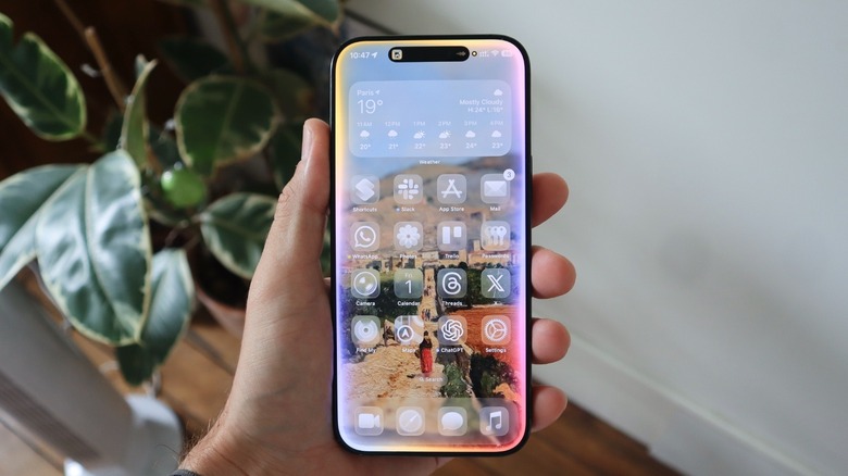 Apple Intelligence's Siri new UI