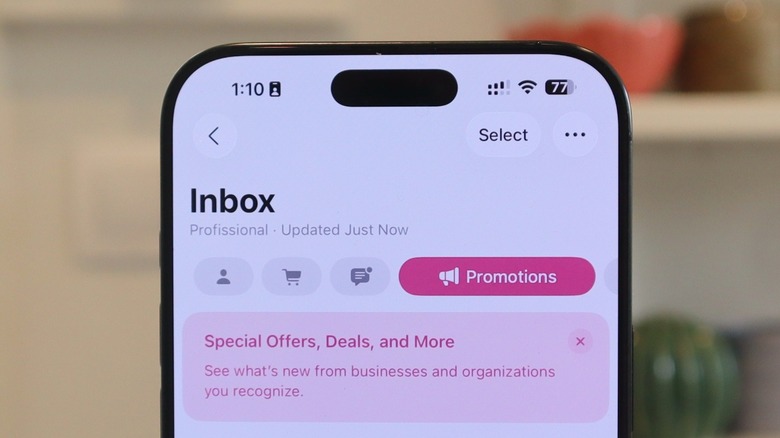 iOS 26's new Mail app