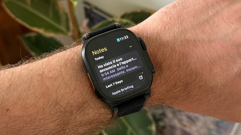 watchOS 26 features a new Notes app