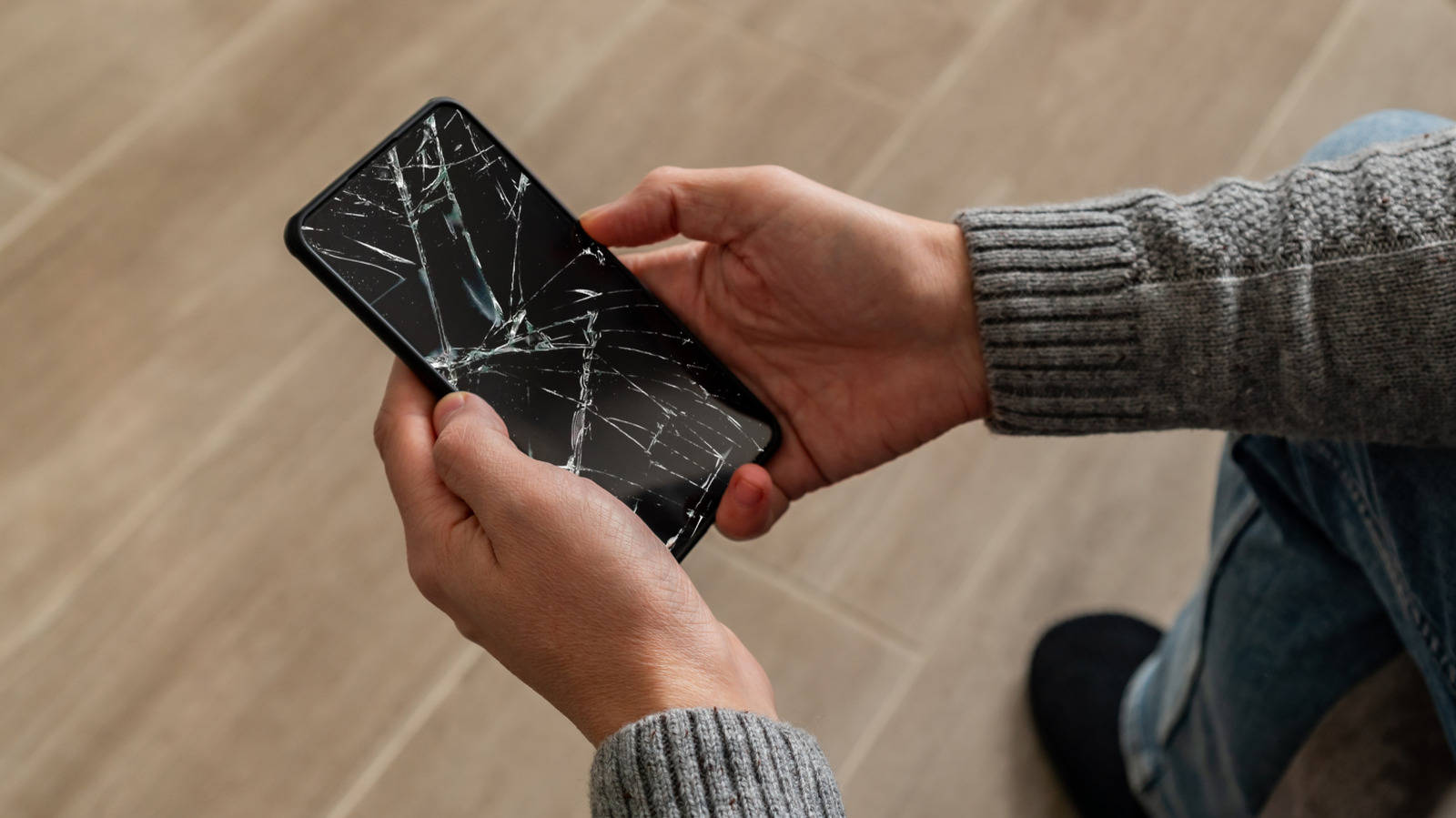 AppleCare Vs. Carrier Insurance: Which iPhone Protection Plan Has Better Value?