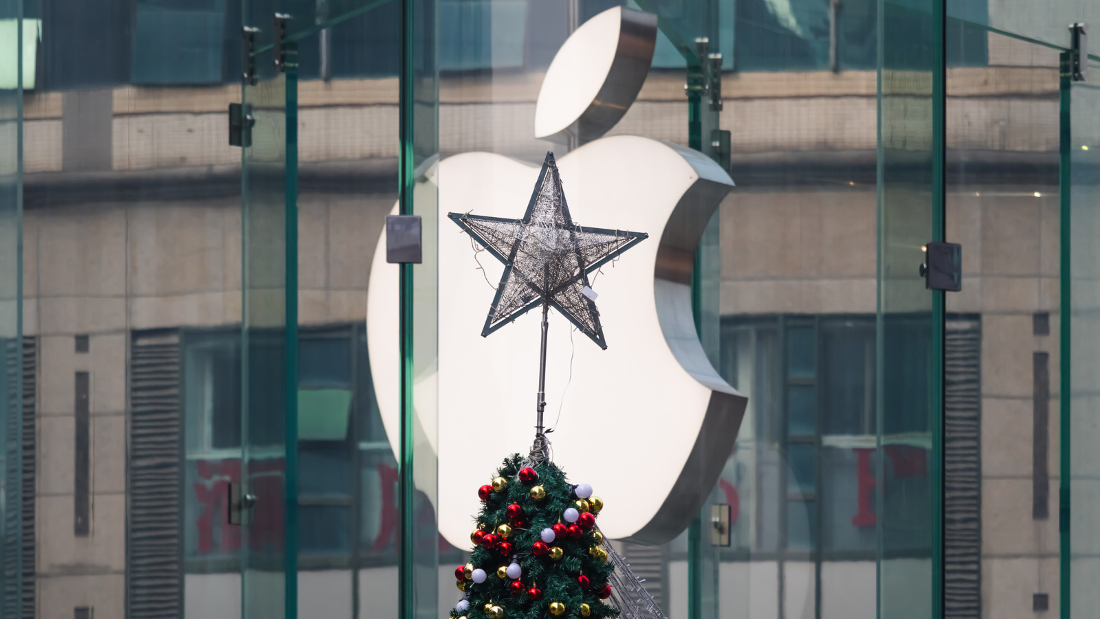 Apple’s First Foldable iPhone Will Storm The Market Despite Its Higher Price Tag – BGR