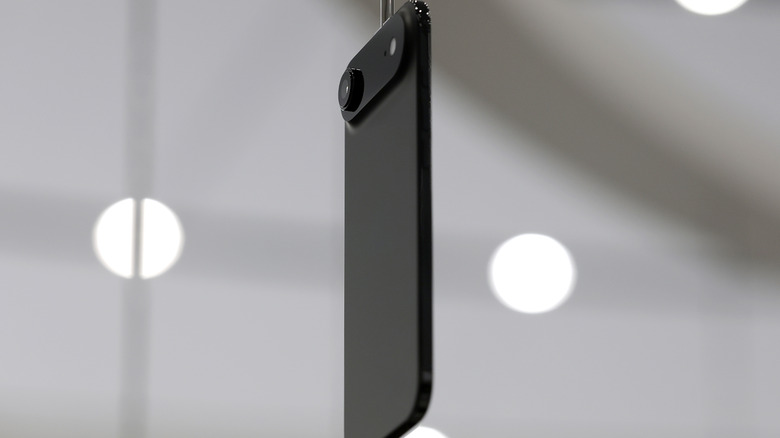 Apple iPhone Air in black