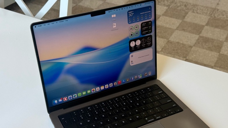 M1 Pro MacBook Pro running macOS Tahoe beta