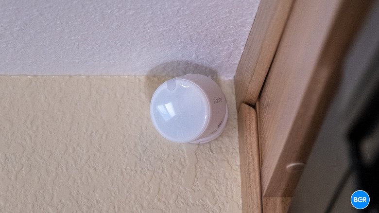 Aqara FP300 mounted on a wall