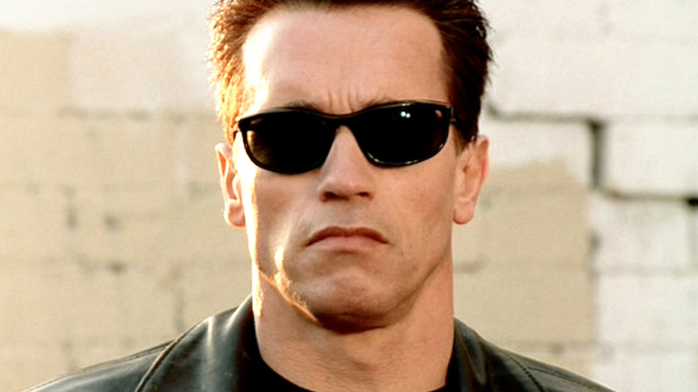 T-800 wearing shades in Terminat 2: Judgment Day